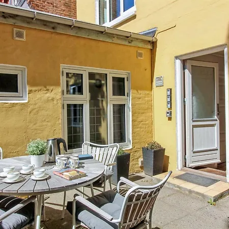 Appartement Siggut - 250m From The Sea By Interhome